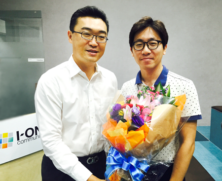 (왼쪽부터) 오재철 대표이사, SHIN 사업본부 김민호 차장