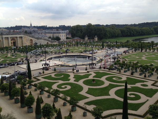 파리 남서쪽 베르사유 궁전