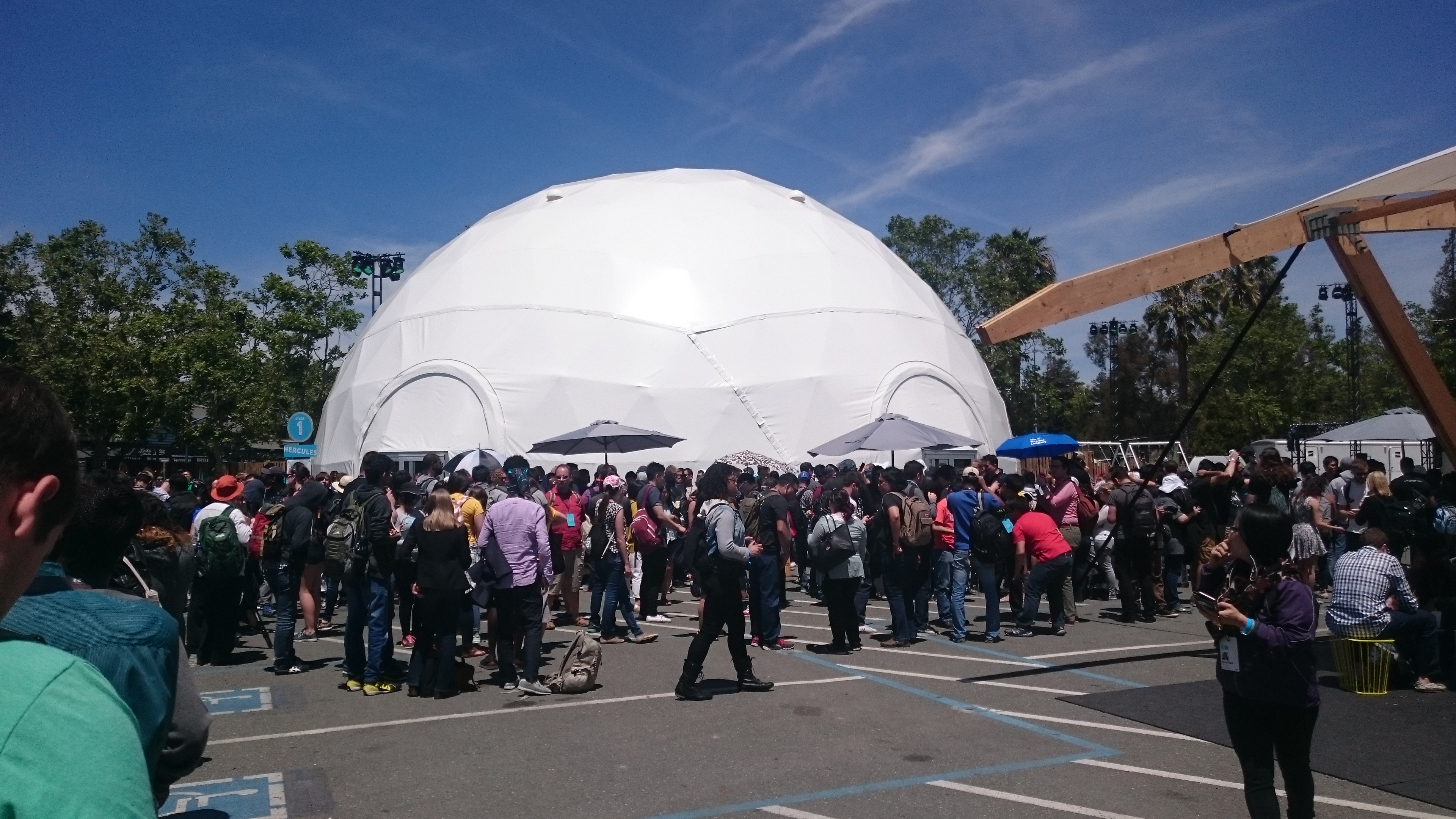 ['구글 개발자 컨퍼런스(Google IO 2016)' 현장 모습]